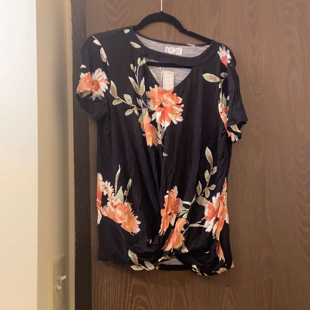 Black floral top